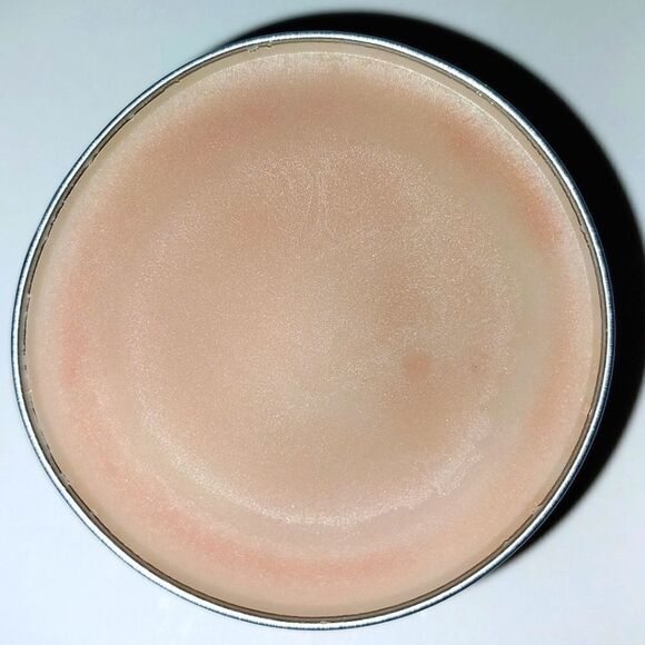 Hand crafted natural tea tree lip balm - Picture 3 of 7